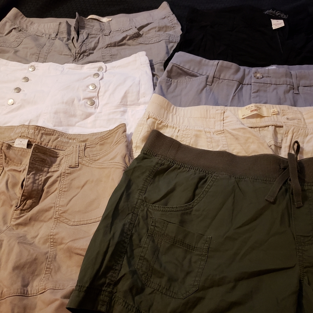 Bundle of shorts